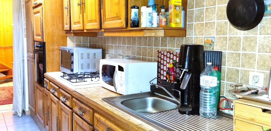 Maison pleine de potentiel 2 chambres + grenier aménageable